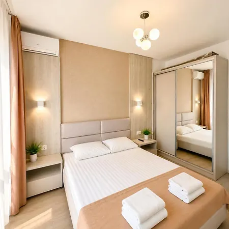 Sea Side Near Opera And Loft Daire Mamaia